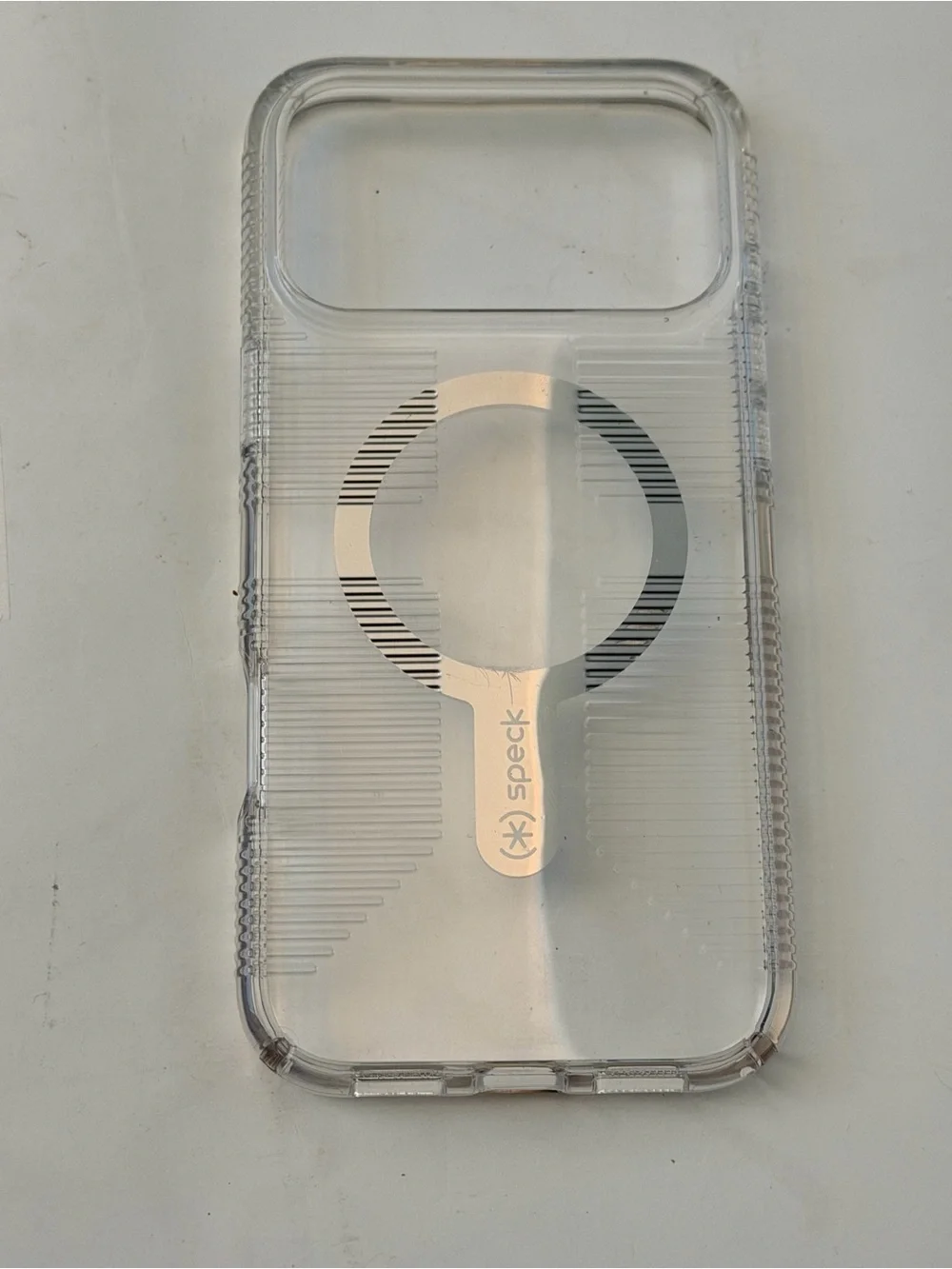 Speck Gemshell Grip Clear Case for iPhone 17  6.9